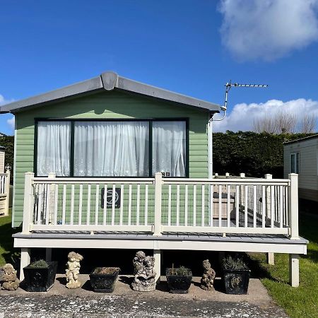 6 Berth Pet Friendly Caravan On Sandy Glade Berrow ภายนอก รูปภาพ