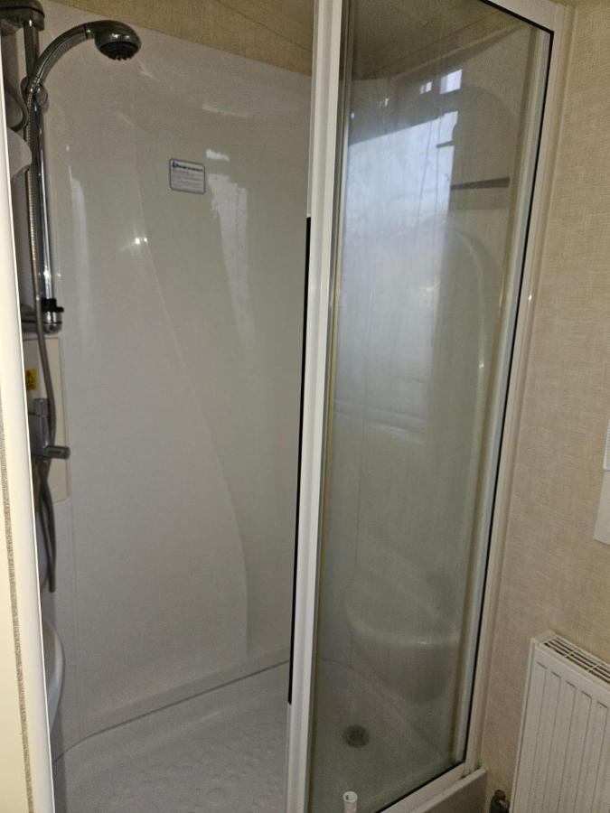 6 Berth Pet Friendly Caravan On Sandy Glade Berrow ภายนอก รูปภาพ